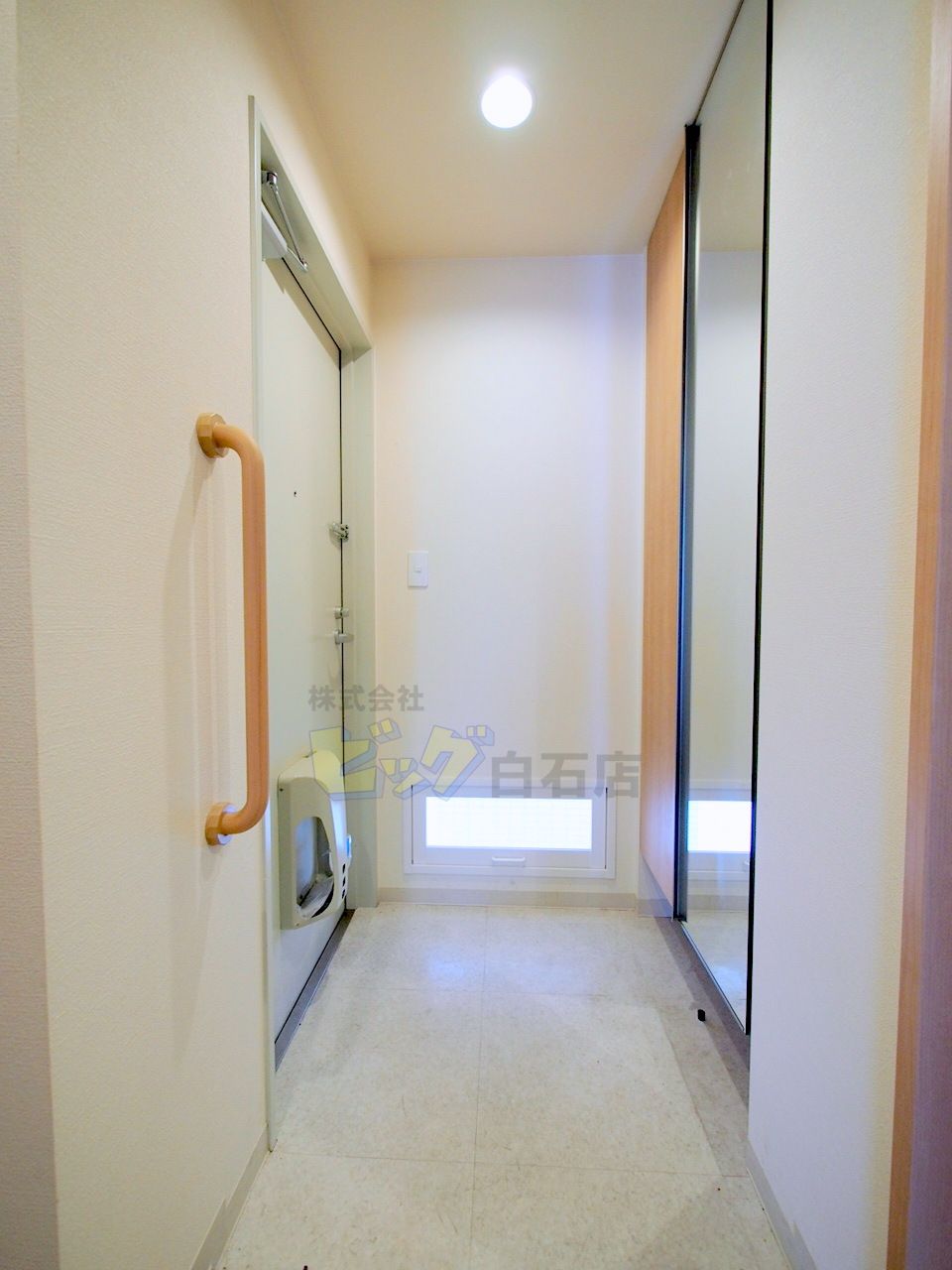 玄関　広々とした玄関です♪