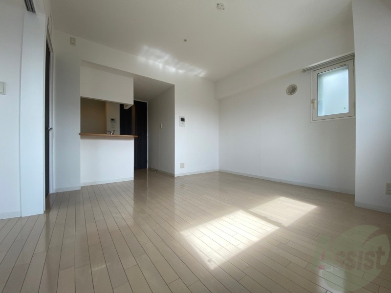 居室・リビング　広くてキレイなお部屋が広がっていて、充実した生活が送れそう。