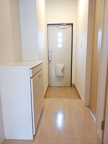 玄関　落ち着いた玄関です