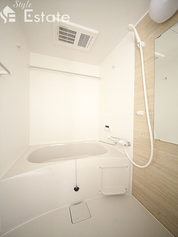 バス・シャワールーム　バスルーム