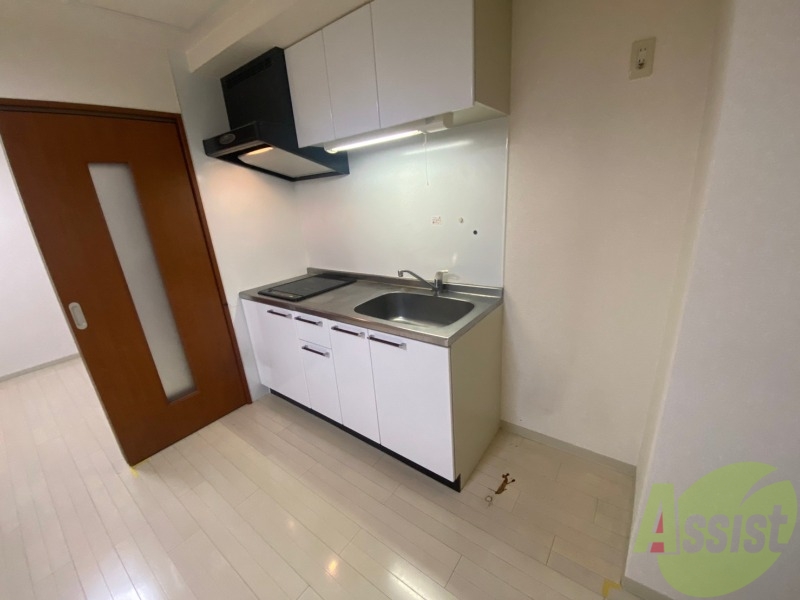 キッチン　キッチンにはＩＨクッキングヒーターも完備です！