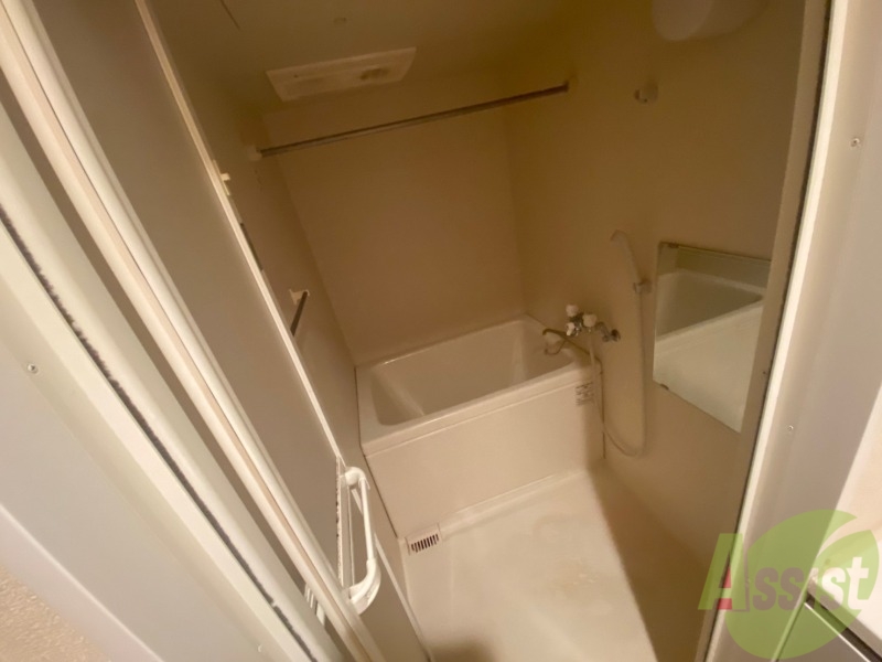 バス・シャワールーム　お風呂です。ゆっくりお風呂につかるのも体に良いですね～