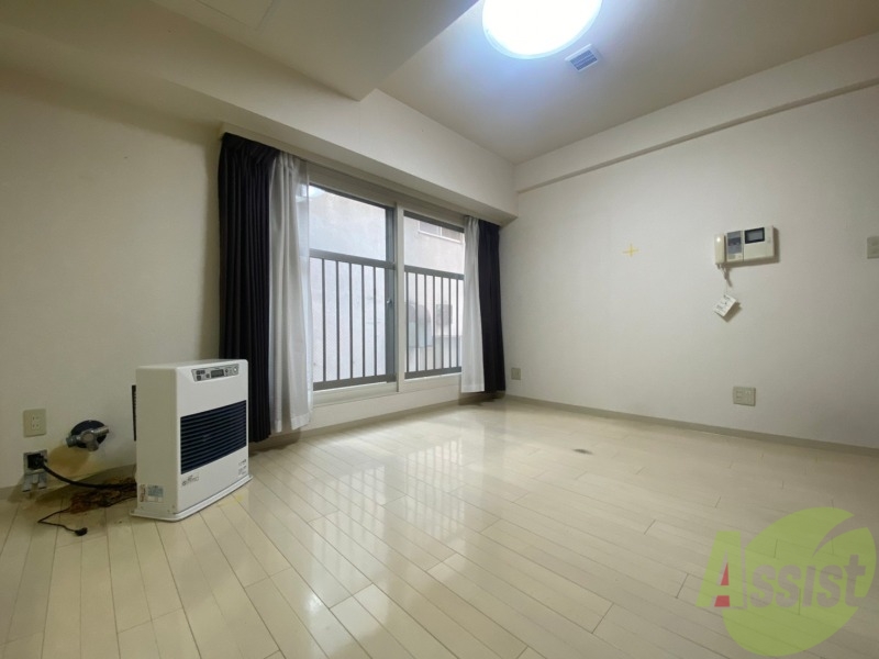 居室・リビング　広くてキレイなお部屋が広がっていて、充実した生活が送れそう。