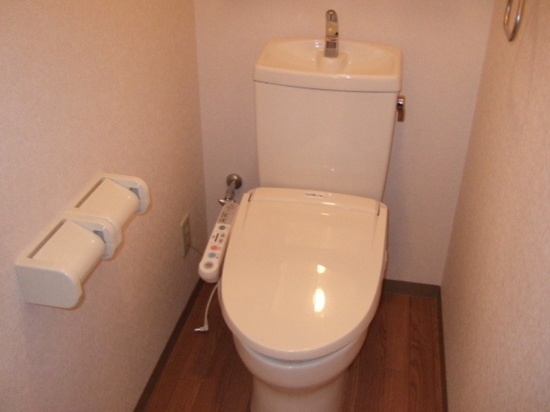 トイレ　図面と現状に相違がある場合には現状を優先