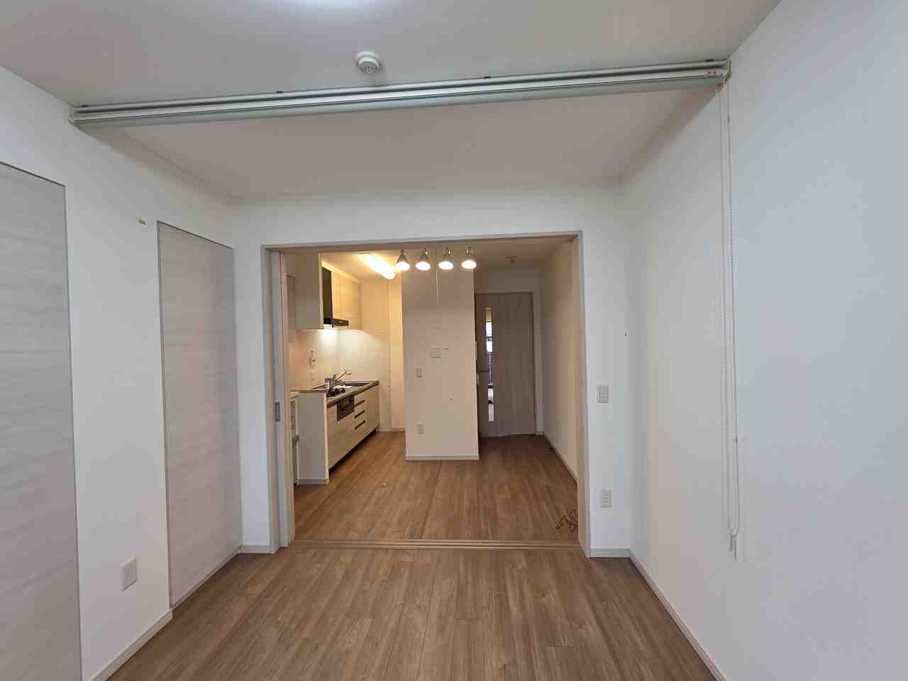 居室・リビング　こちらの居間で趣味の時間をお楽しみください