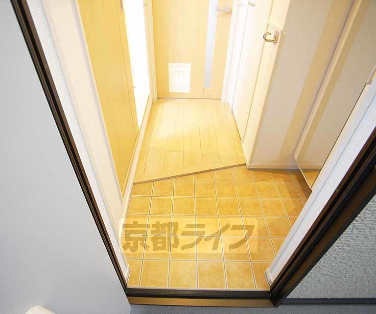 玄関　玄関を入ったところ