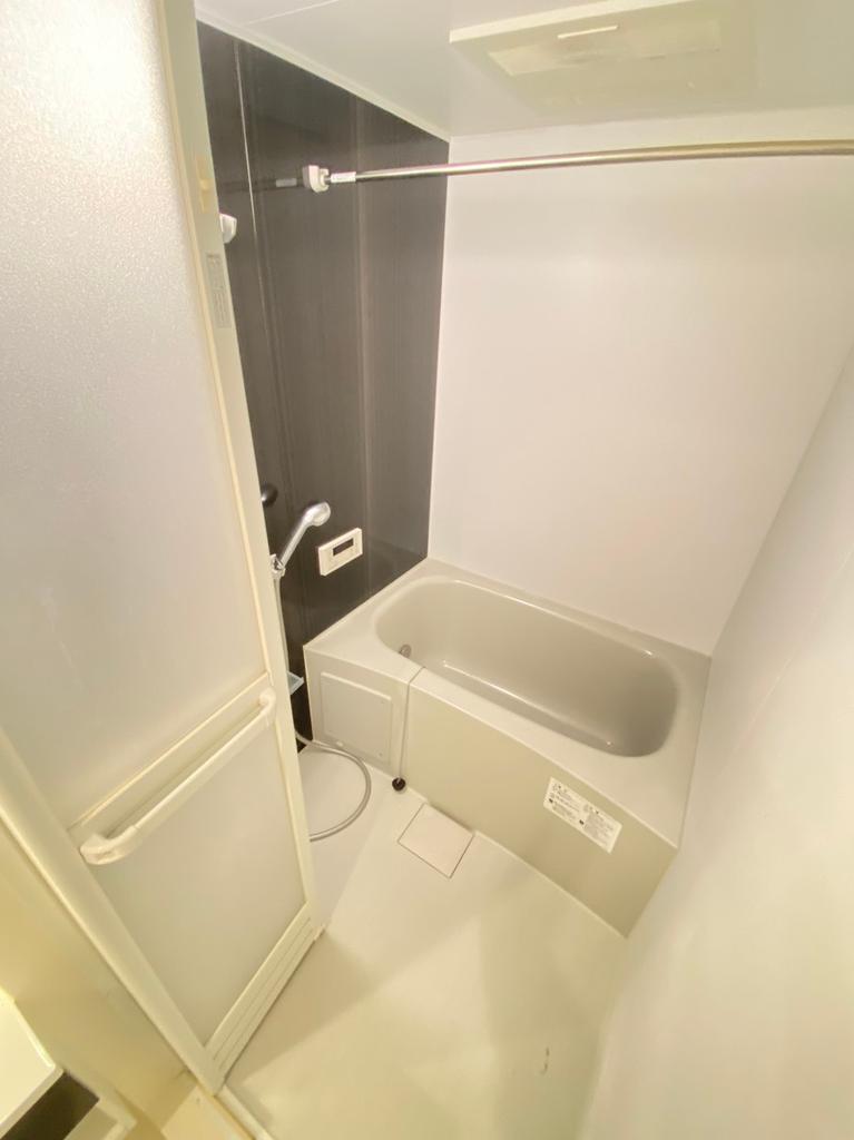 バス・シャワールーム　※別部屋の参考写真です。