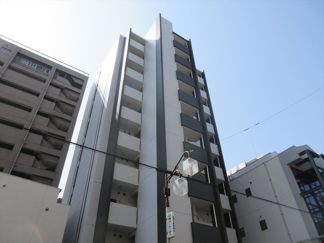 建物外観　ヴェーラカーサウルバーナ※反転タイプ