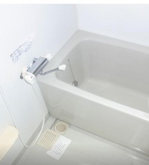 バス・シャワールーム　写真は同タイプ住居です。