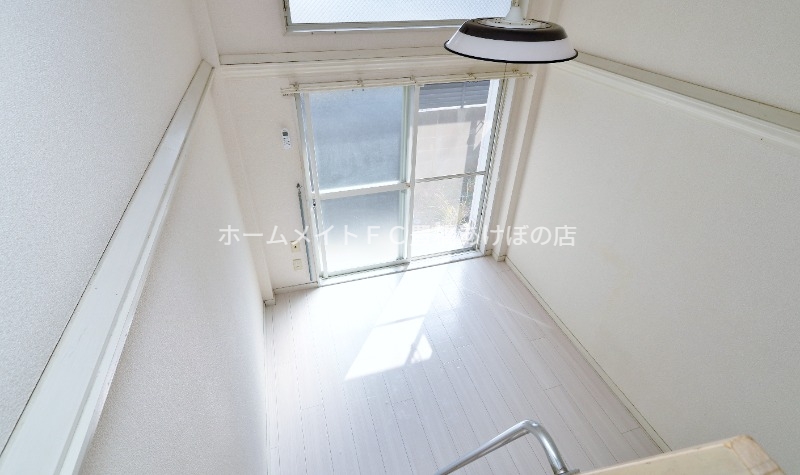 居室・リビング　同型別部屋写真