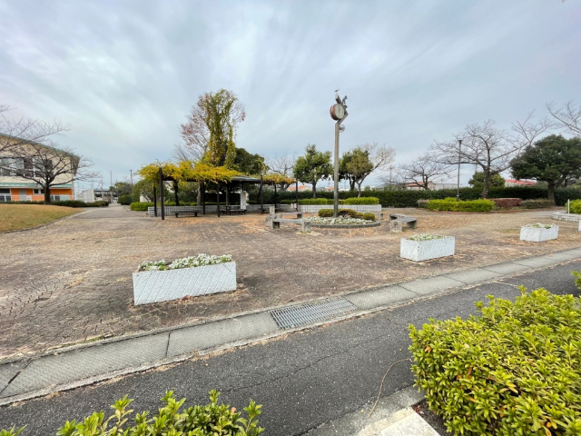 公園　織田井戸公園（公園）まで323m