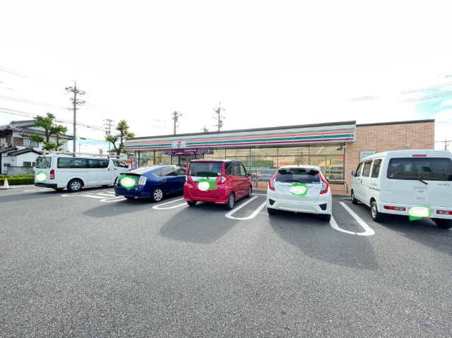 コンビニ　セブンイレブン小牧小木３丁目店（コンビニ）まで459m