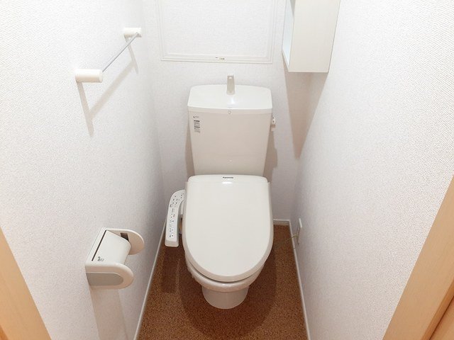 トイレ　シンプルで使いやすいトイレです