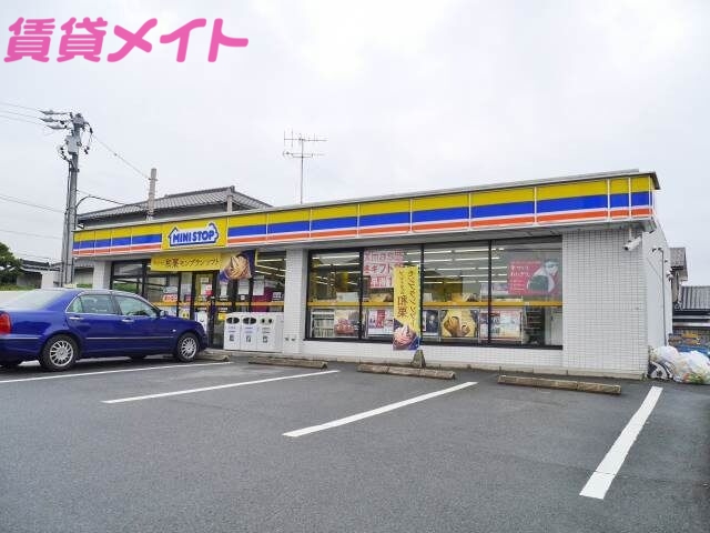 コンビニ　ミニストップ桜台本町店（コンビニ）まで123m
