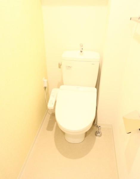トイレ　ゆったりとした空間のトイレです