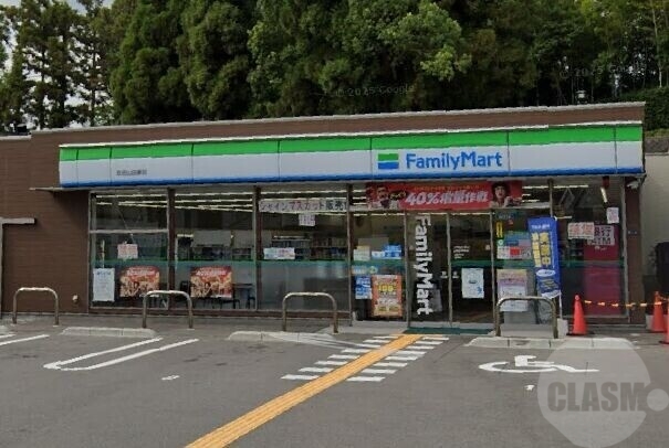 コンビニ　ファミリーマート吹田山田東店（コンビニ）まで439m