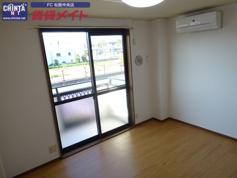 居室・リビング　同タイプ部屋写真です。