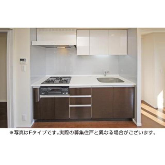 キッチン　※写真は同タイプ住戸です。