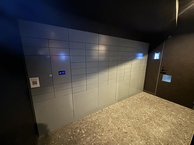 ロビー　建物の内部です