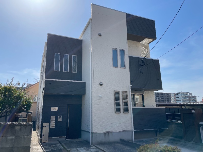 建物外観　人気デザイナーズアパートです