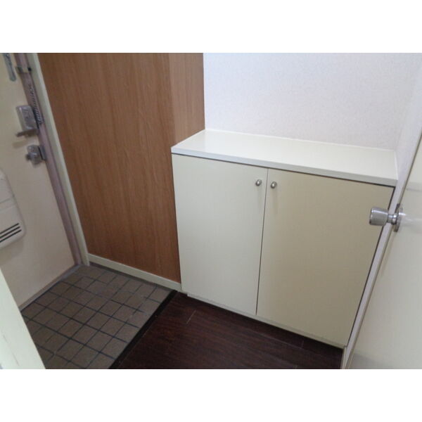 玄関　※別室参考写真