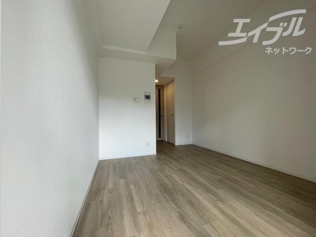 その他部屋・スペース　クロス白基調なお部屋です。