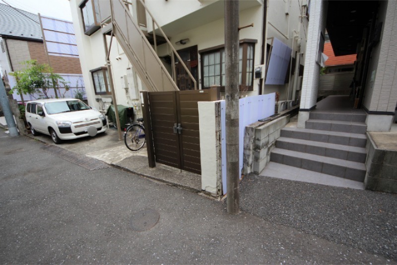 上高田1丁目アパートの外観写真