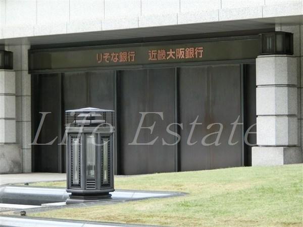 銀行　りそな銀行大阪営業部（銀行）まで196m