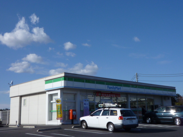 コンビニ　ファミリーマート日和サービス龍ヶ崎平台店（コンビニ）まで259m
