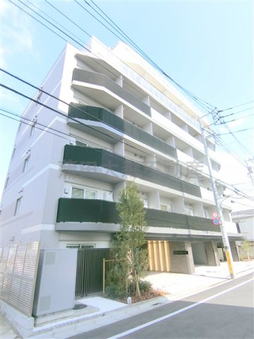 建物外観　2020年1月築　RC鉄筋コンクリート地上造7階建て総戸数3