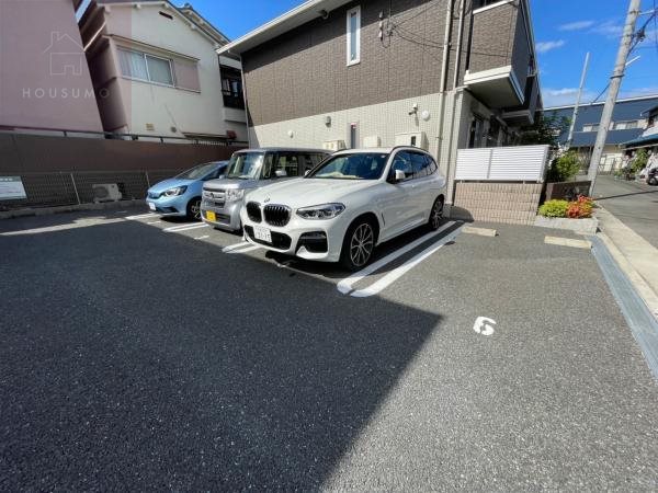 駐車場　駐車スペースもあります