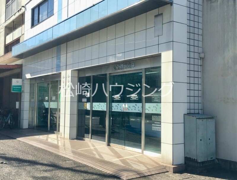 銀行　城北信用金庫赤羽西口支店桐ヶ丘出張所（銀行）まで502m
