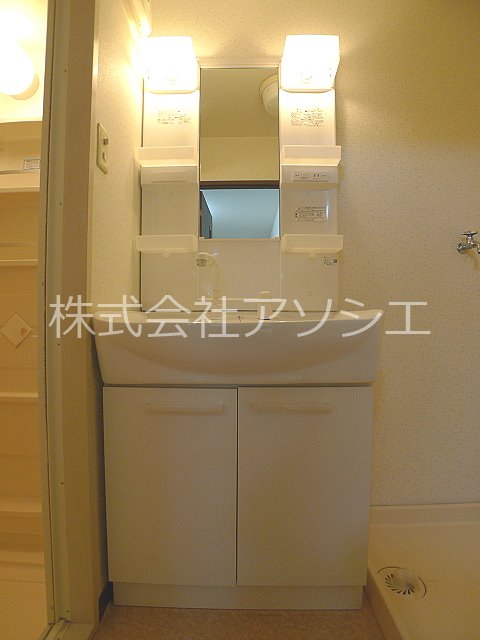 洗面設備　シャンプードレッサー