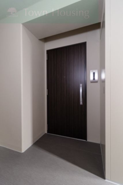 玄関　※写真は同タイプ住戸です。