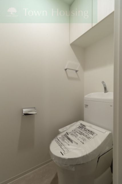 トイレ　※写真は同タイプ住戸です。