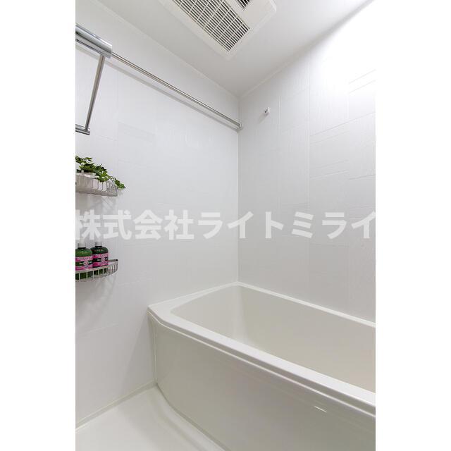 バス・シャワールーム　?