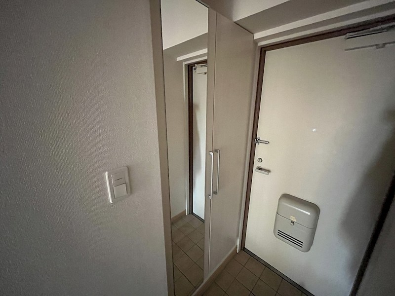 玄関　他室参照