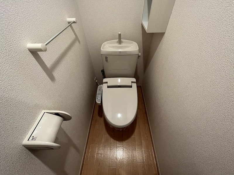 トイレ　他室参照
