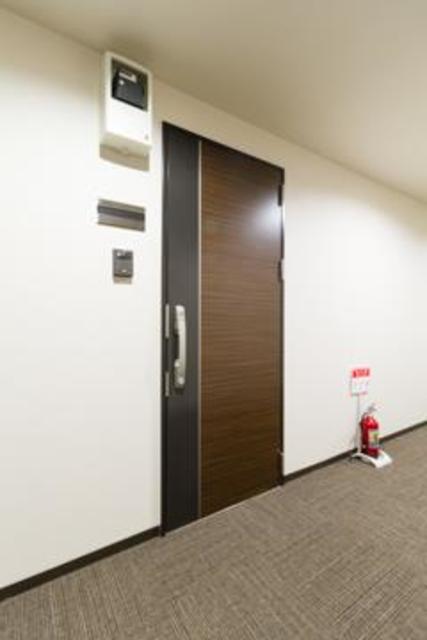 玄関　※写真は同タイプ住戸です。
