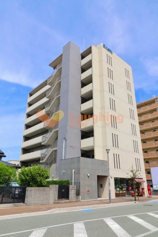建物外観　落ち着いた雰囲気の外観です