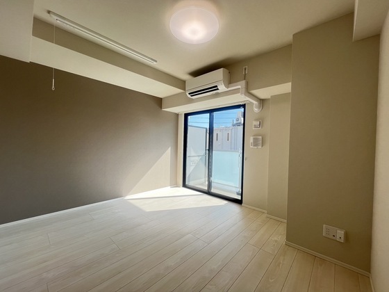居室・リビング　※別部屋の写真です