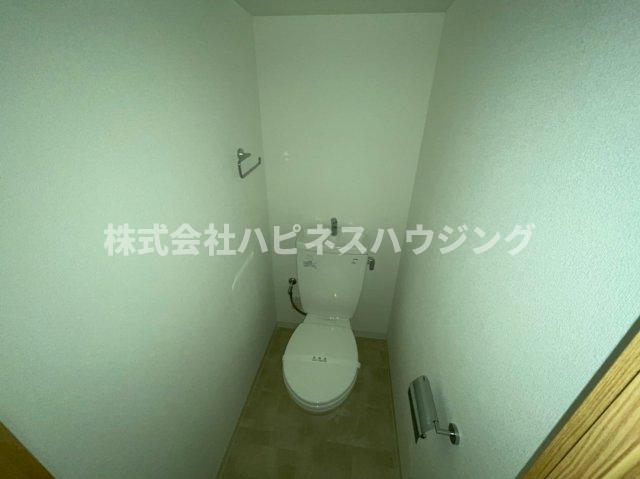 トイレ　同物件他部屋内装イメージ