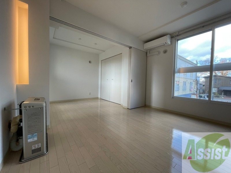 居室・リビング　広くてキレイなお部屋が広がっていて、充実した生活が送れそう。