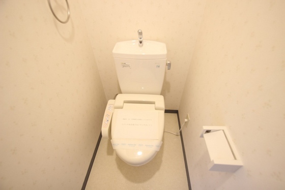 トイレ　※別部屋の写真です