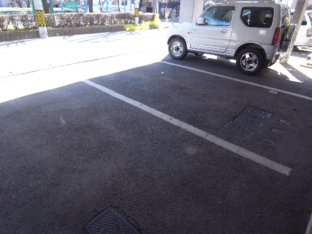 駐車場　駐車場