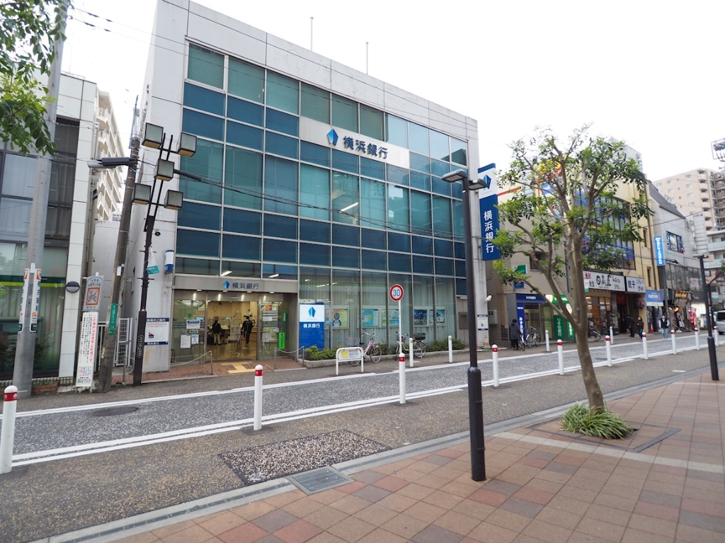 銀行　横浜銀行相模台支店（銀行）まで432m