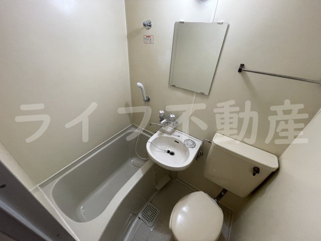 バス・シャワールーム　日々の疲れを癒すお風呂付です