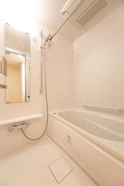 バス・シャワールーム　※写真は同タイプ住戸です。?