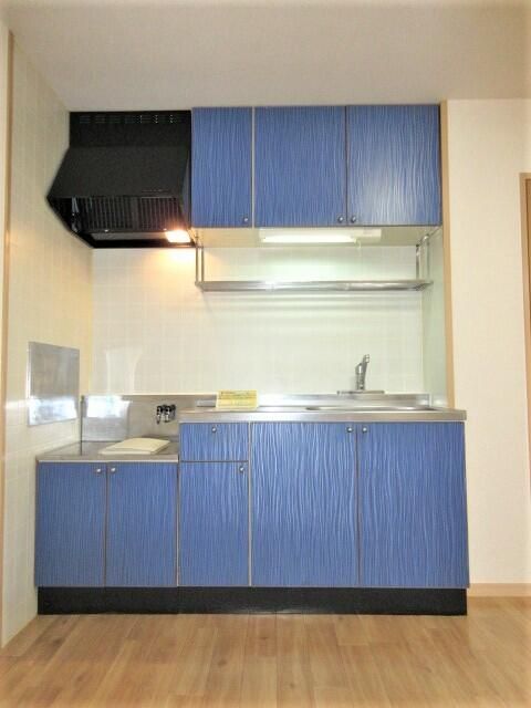 キッチン　写真は別の部屋のものです。