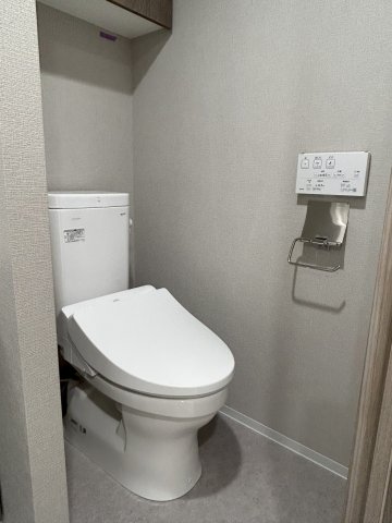 トイレ　落ち着いたトイレです